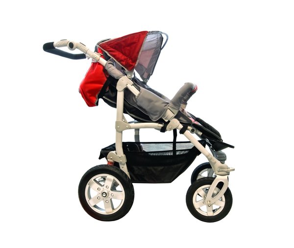 Top choix de poussettes trio : guide d'achat essentiel